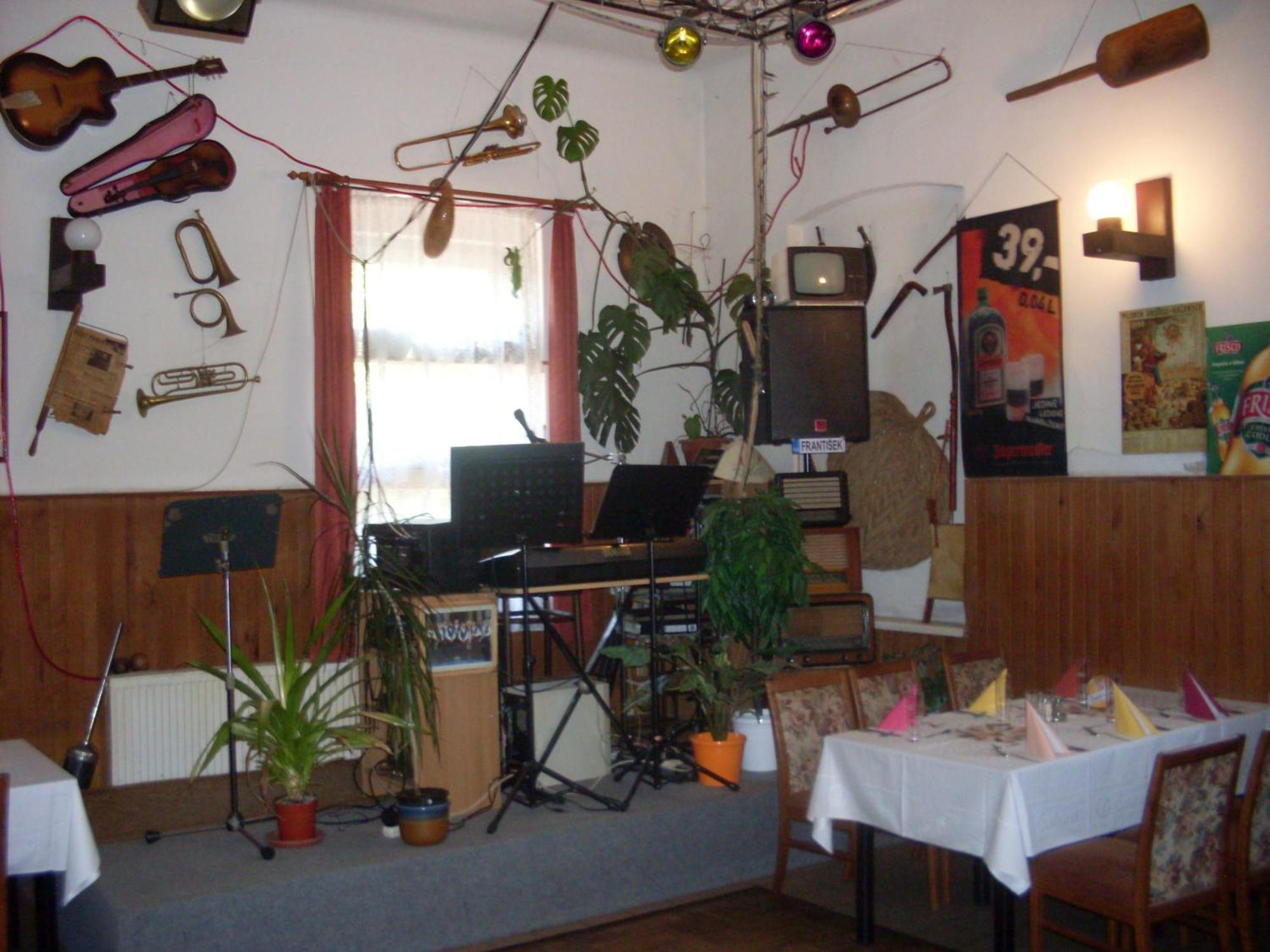 Pension U Kastanu Karlovy Vary Extérieur photo
