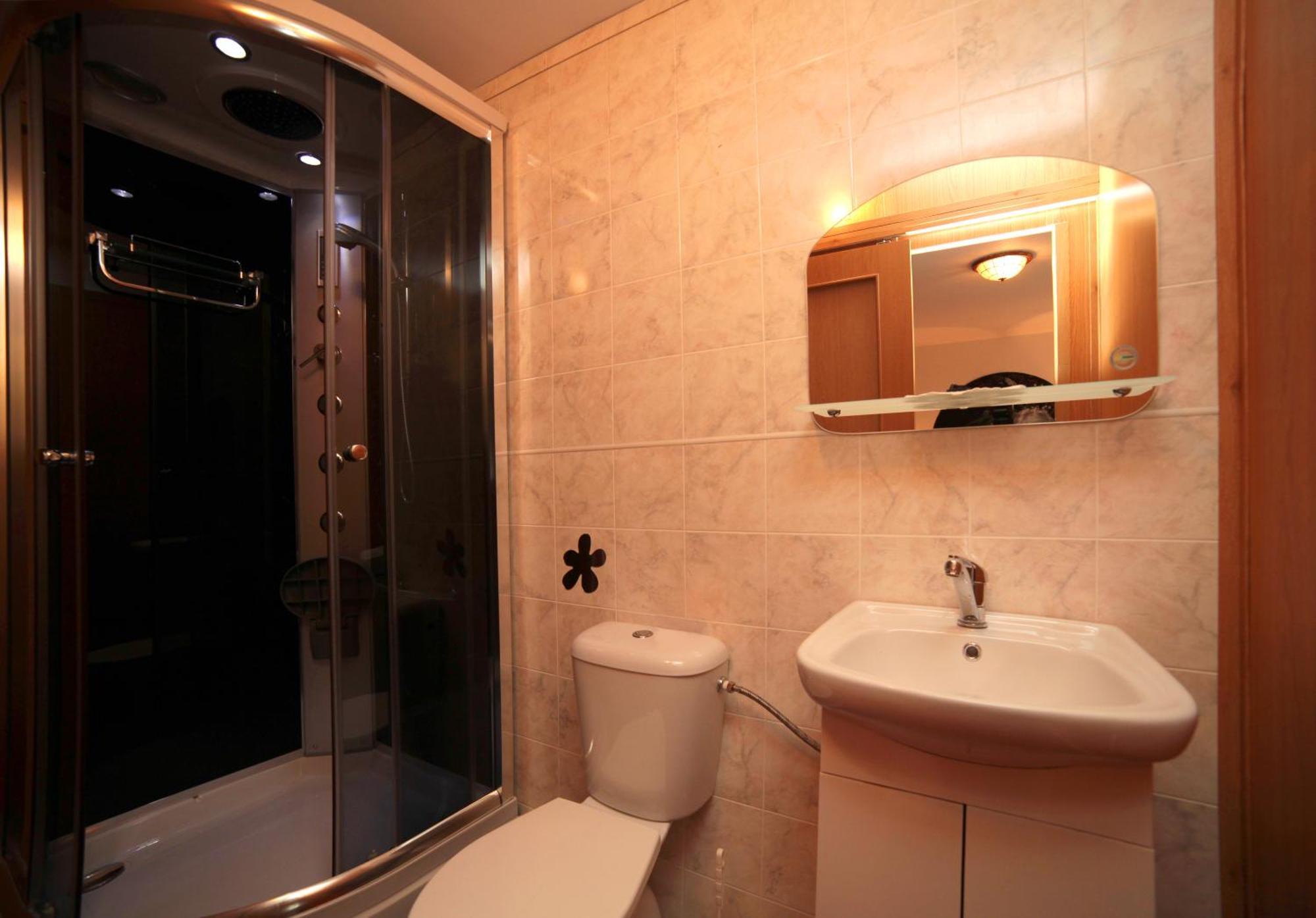 Pension U Kastanu Karlovy Vary Extérieur photo